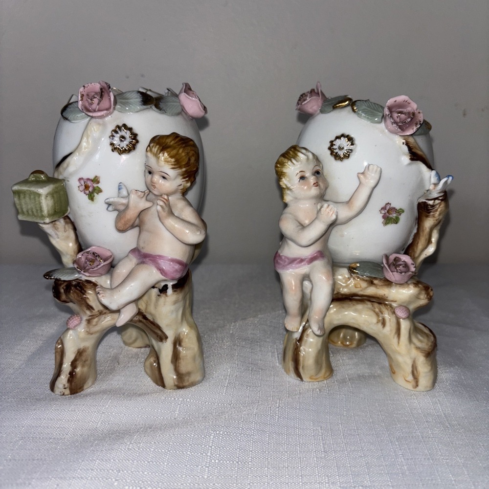 Vintage Ucagco Ceramics Egg Shaped Vase Planter Figurine  5 1/2" Japan